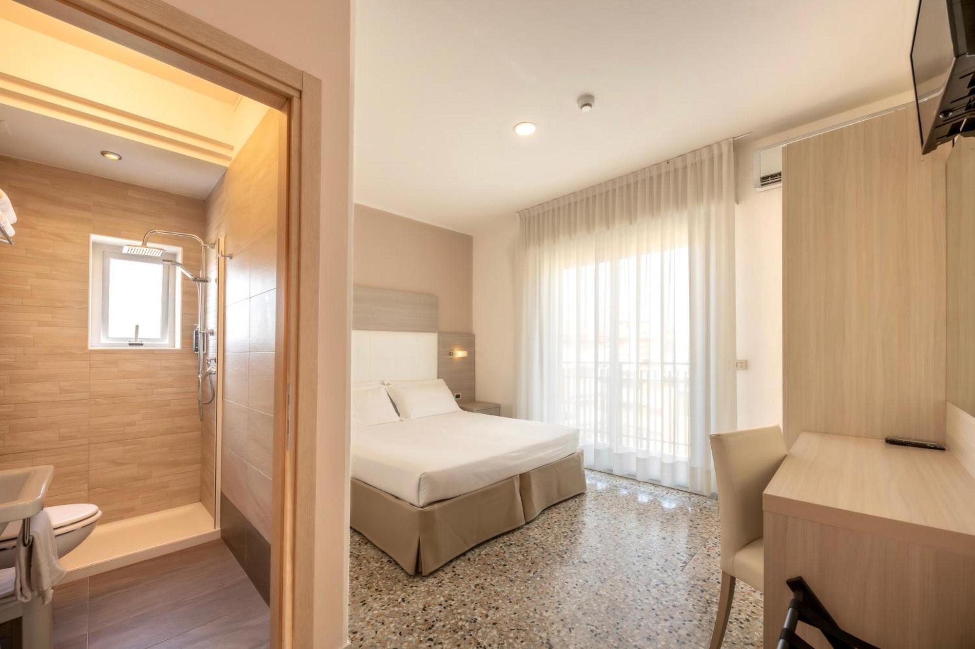 Atenea Golden Star Hotel