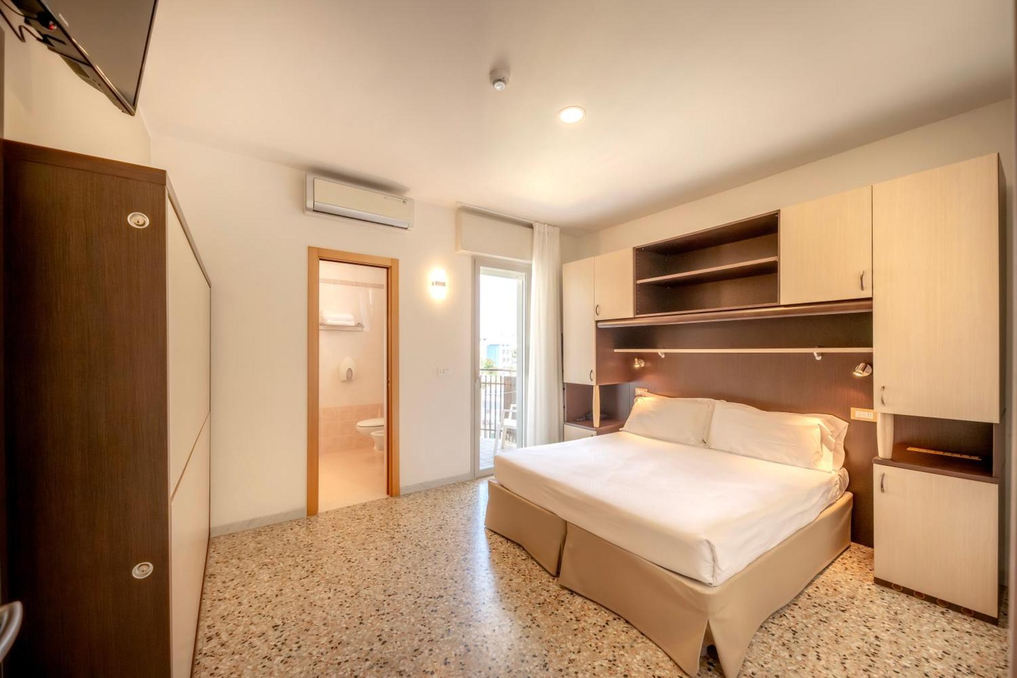 Atenea Golden Star Hotel